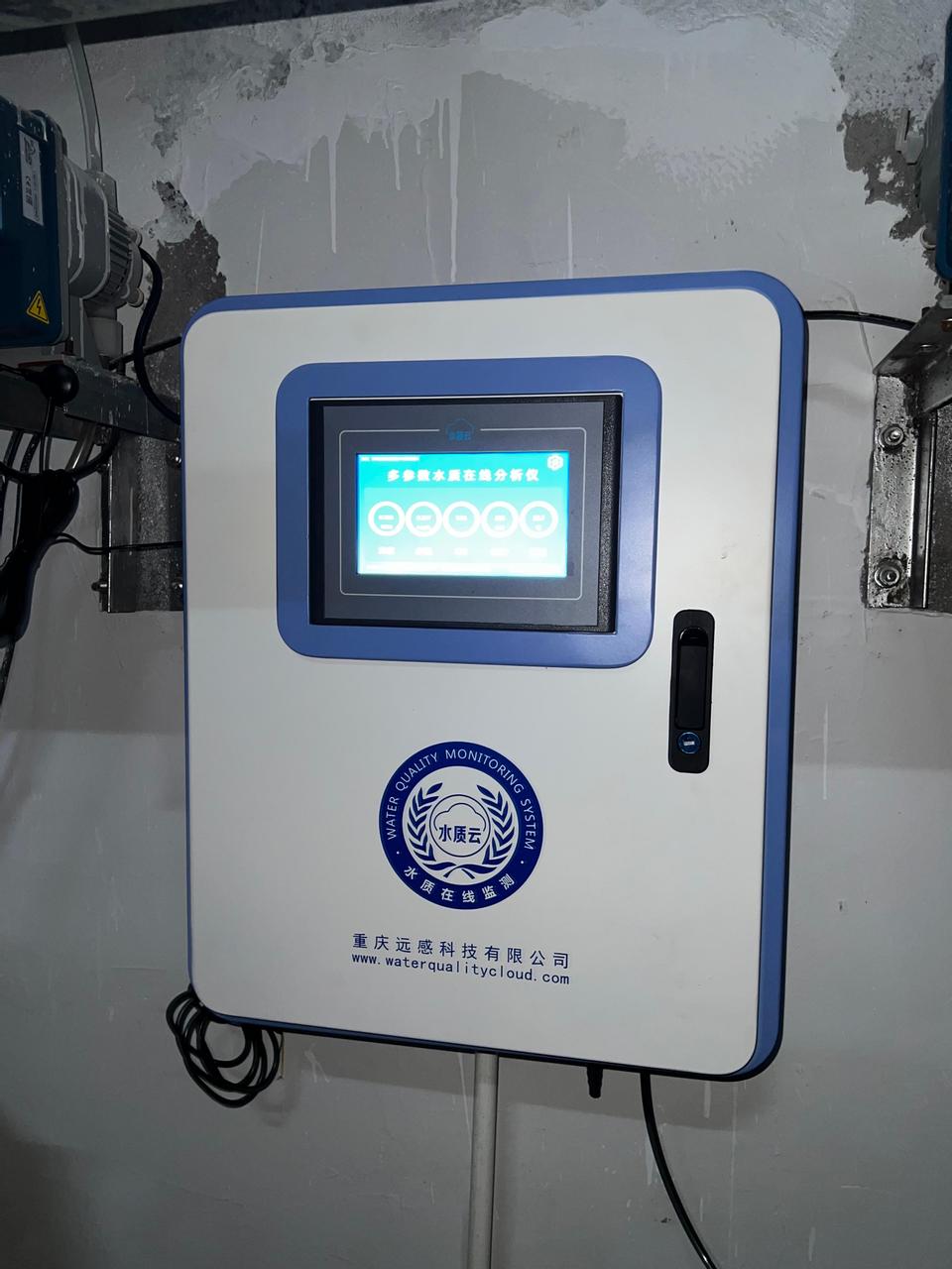 Xiangdong Sports Center Swimming Pool